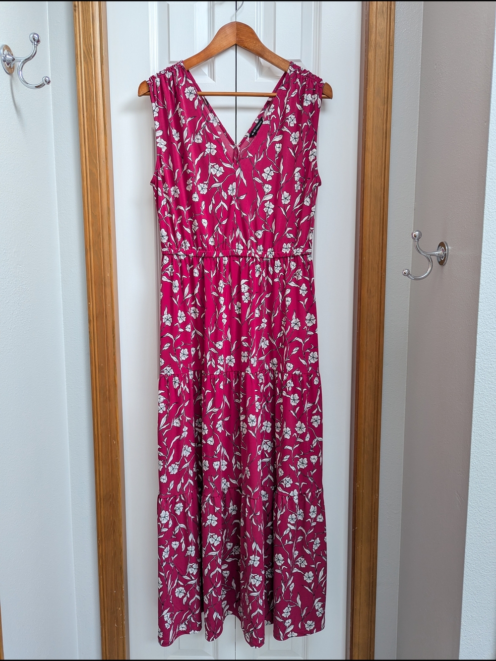 Maggy London Fuchsia Floral V-Neck Maxi Dress